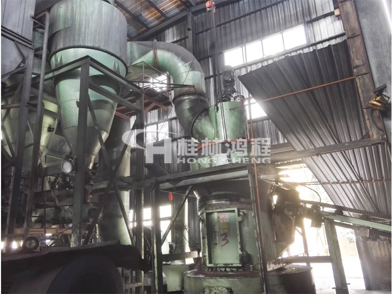 高速輥式磨煤機江西某火力發電廠順利投入使用 HC1700高速輥式磨煤機江西某火力發電廠順利投入使用